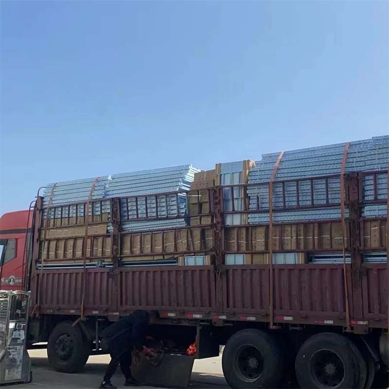 黑龙江鸡西虎林到新疆阿勒泰富蕴县物流公司，一站式服务